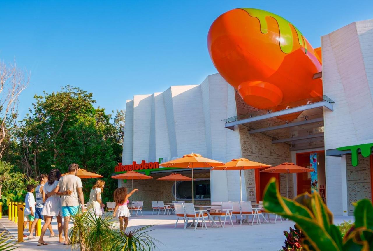 Nickelodeon Hotels & Resorts Riviera Maya 푸에르토 모렐로스 외부 사진 Orange Avenue