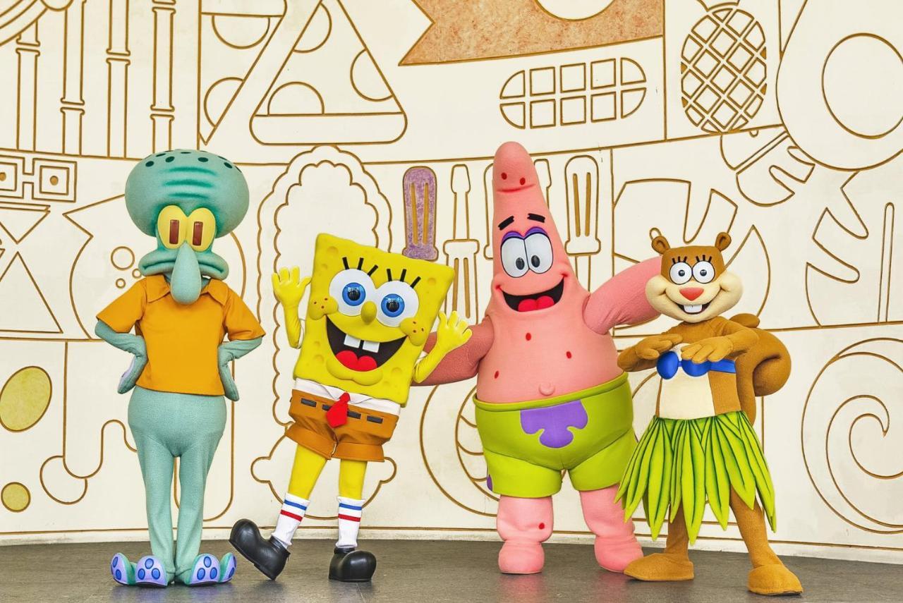 Nickelodeon Hotels & Resorts Riviera Maya 푸에르토 모렐로스 외부 사진 SpongeBob SquarePants characters at the SpongeBob Movie: Sponge Out of Water premiere at the 2015 San Diego Comic-Con International