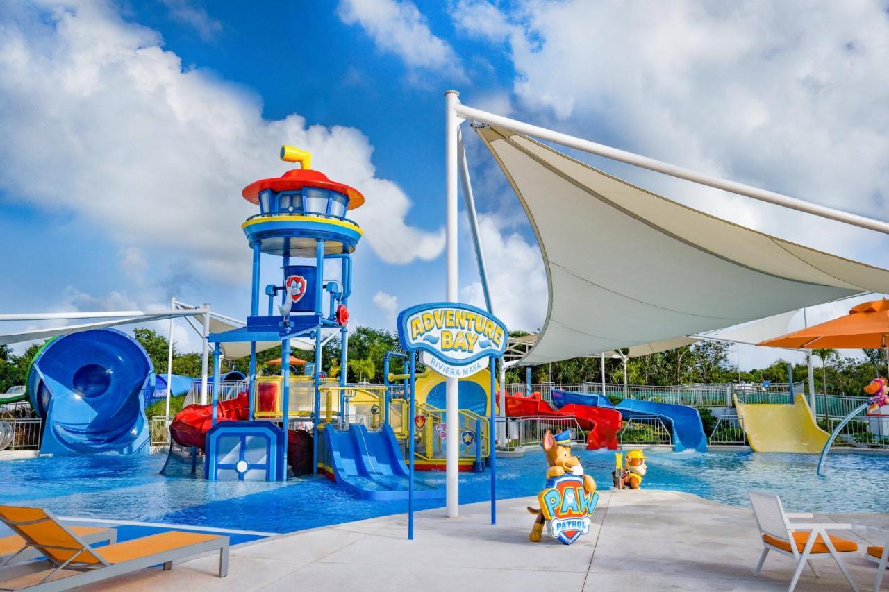 Nickelodeon Hotels & Resorts Riviera Maya 푸에르토 모렐로스 외부 사진 The water park at the Legoland Hotel